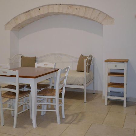 Masseria Poli Country House กอนแวร์ซาโน ภายนอก รูปภาพ