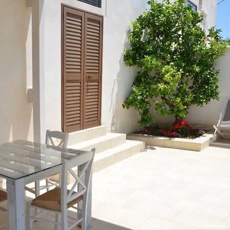 Masseria Poli Country House กอนแวร์ซาโน ภายนอก รูปภาพ