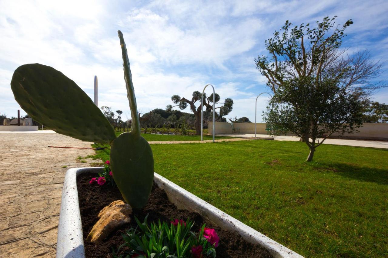 Masseria Poli Country House กอนแวร์ซาโน ภายนอก รูปภาพ