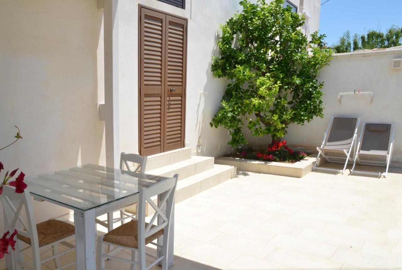 Masseria Poli Country House กอนแวร์ซาโน ภายนอก รูปภาพ