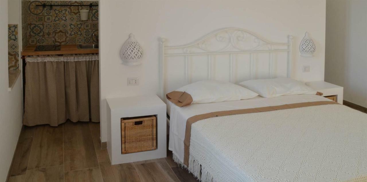 Masseria Poli Country House กอนแวร์ซาโน ภายนอก รูปภาพ